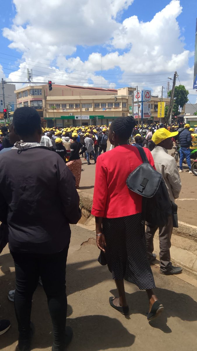 saino50736's tweet photo. Wameamua wasafirishe watu...we ni mbaya 
#SifunaThe6th https://t.co/jjCC6Q5drN