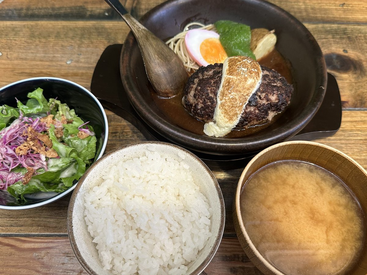 tu__muuu's tweet photo. これはこの前の初！山本のハンバーグ
1番好きなハンバーグかも🍖 https://t.co/lDTyZvdZYo