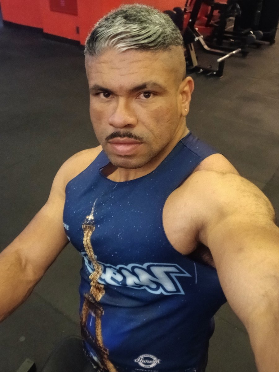 juniorcadelao's tweet photo. Só queria dar uma p3rv4d4 caraliooo!!🥵💦💦 https://t.co/Va1T3K099z