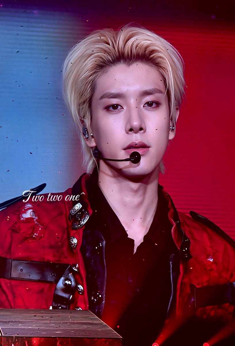 jmaxkneg0's tweet photo. 잘생김이전광판뚫고나온수준으로개잘생김 https://t.co/x5KIgFI7T1
