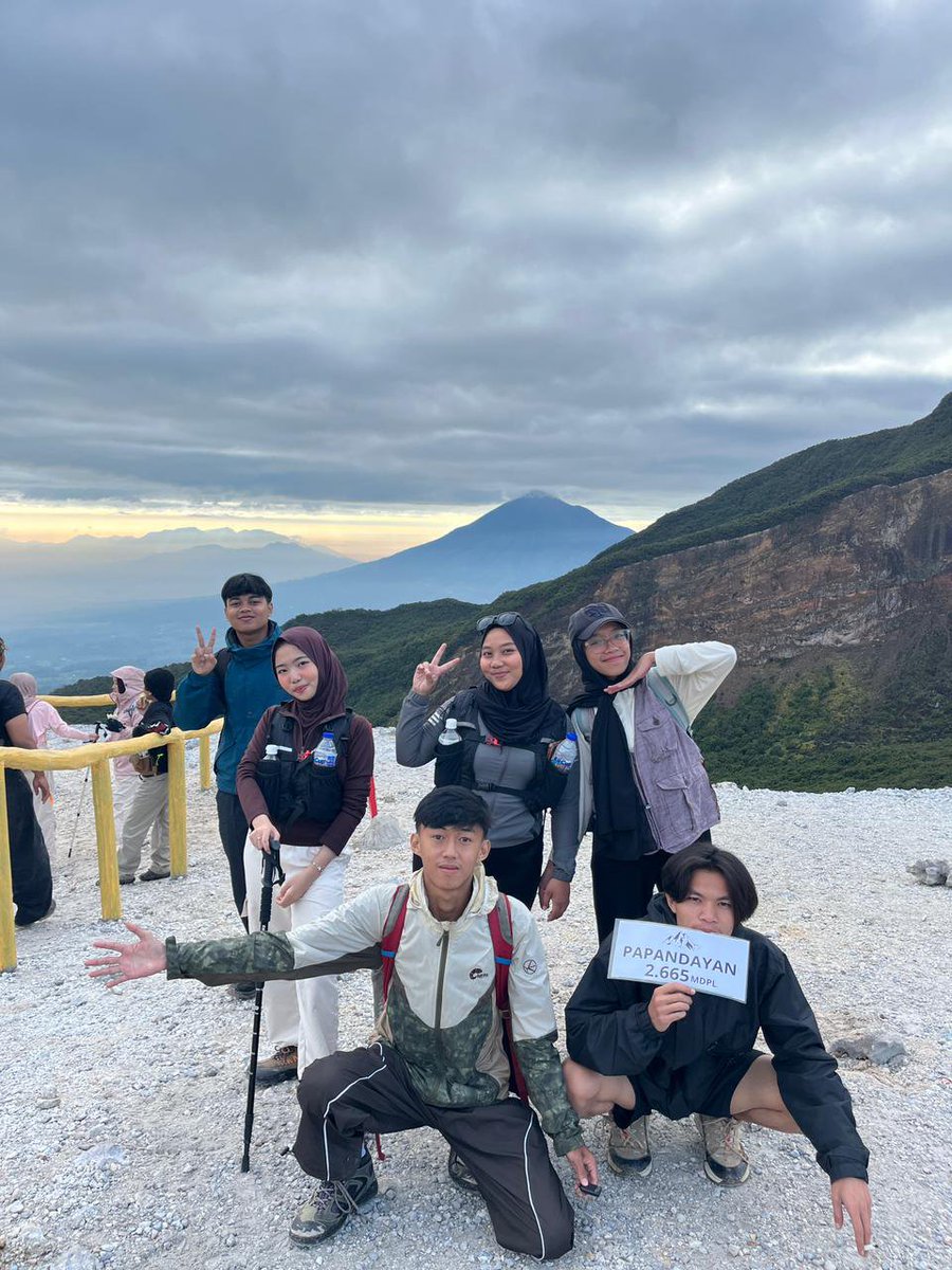 unpaddict's tweet photo. kangen garut . . . https://t.co/xEGHLErWVs