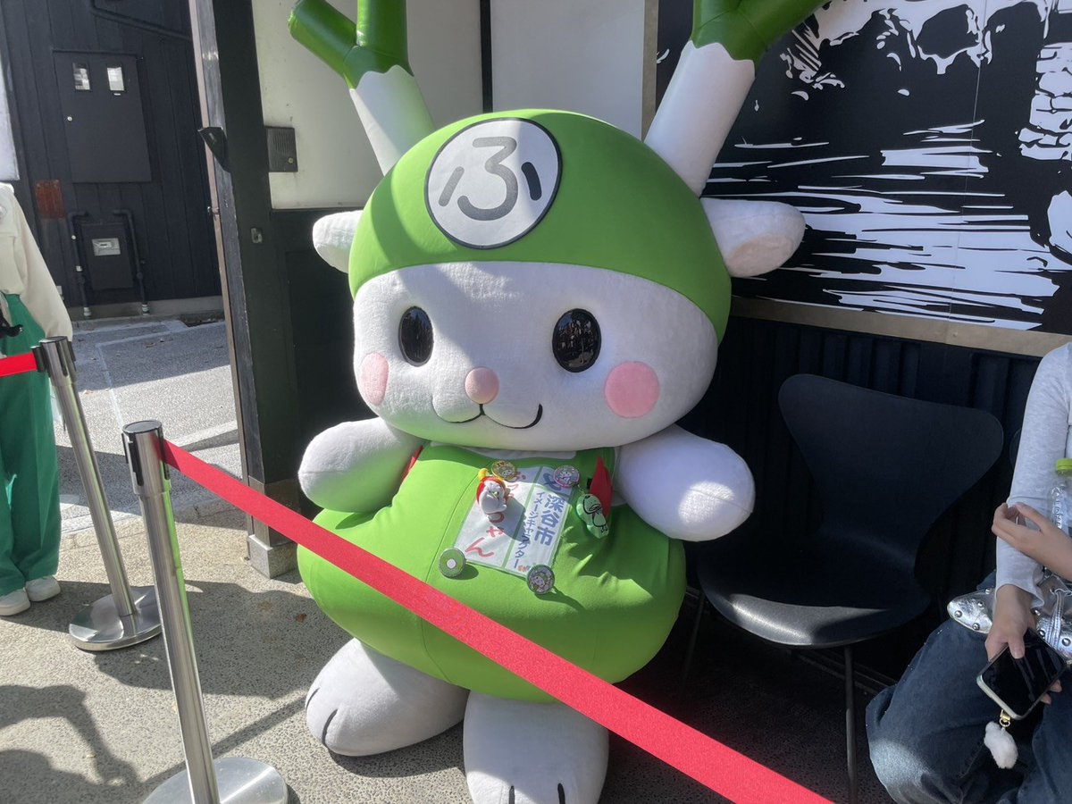 fukkachan's tweet photo. ご当地キャラ博2026 in 彦根🏯
初日終了したよぉ〜♪
遊びに来てくれたみんな、ありがとねぇ
今日もたくさんのお友達に会えて楽しかったよぉ♪
明日も彦根で待ってるねぇ

　　　　　  Y     　　Y
　　　　　(●・ω・●) https://t.co/Nt5oN0A0aH