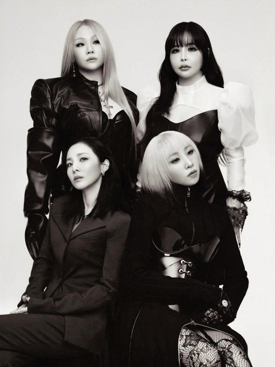 ANNAAnpd's tweet photo. 7. 2NE1 / SNSD https://t.co/EFo5QmtPrK