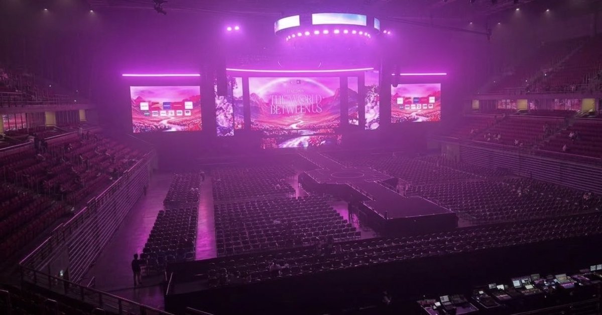 wsntnmp's tweet photo. ผมมาเพื่อเก็บความทรงจำครั้งแรกในชีวิต จะไม่จับโทรศัพท์ละ โมเมนต์ตรงหน้าคงดีมาก ๆ https://t.co/CO3qO8GbIh