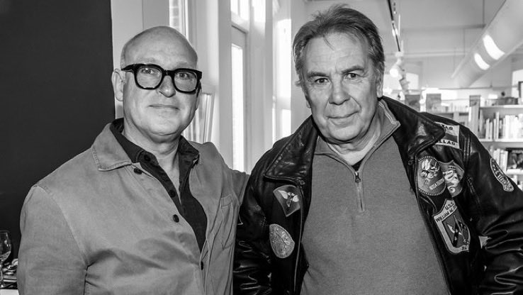 HennyHuismanTV's tweet photo. Maarten Spanjer overleden ( 73) Ik dacht meteen aan @RenevdGijp1961 die zijn grote vriend verliest. In veel van zijn prachtige anekdotes zit juist die humor en vriendschap. Maarten altijd gein en streken uithalen. Rip Maarten en sterkte familie en vrienden. https://t.co/AU9DoXQbhR