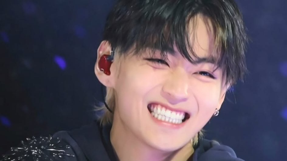 thvgaggedme's tweet photo. i'd go on a war for his smile https://t.co/LULvDnAxPT