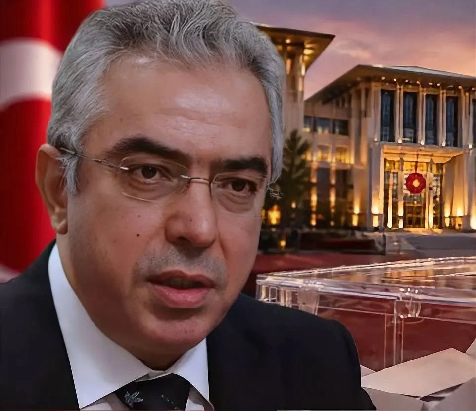AbdullahAdabas's tweet photo. 🔴 EN NET “TERÖRSÜZ TÜRKİYE” MESAJI

“Terörsüz Türkiye” terör örgütüyle pazarlık değildir. Toplumun kırmızı çizgileri korunacaktır, çiğnenmeyecektir”

Mehmet Uçum’un ifadelerinden de anlaşılacağı üzere;

-Terörsüz Türkiye bir devlet projesidir. 
-Diyalog sürecidir. 
-Türkiye’nin şahlanış fişeğidir.
-45 yıllık terör kamburdan kurtulmanın ilk adımıdır. 

📌 Yeni yasal düzenlemelerin ve reformların temeli Terörsüz Türkiye ile atılacaktır.

📌 Türkiye’nin büyük yükselişi Terörsüz Türkiye ile başlayacaktır.