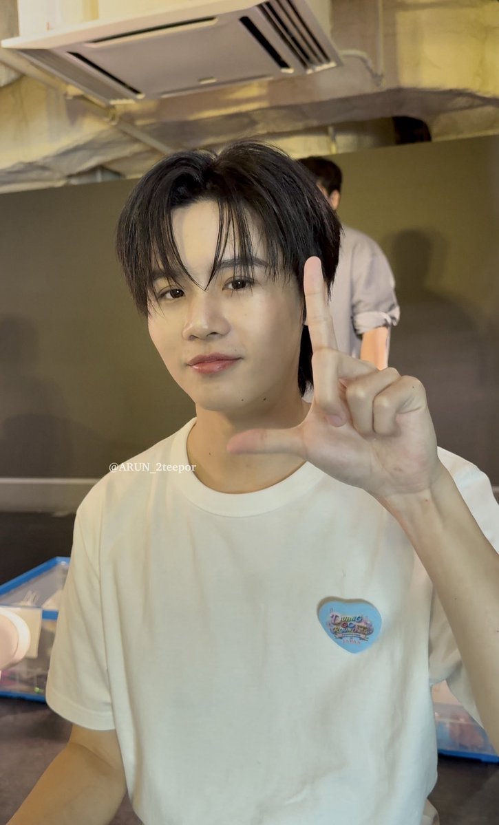 ARUN_2teepor's tweet photo. L O V E 😉✨

#DuangFansignInJapan
#Hughhype https://t.co/C5ahqZDMOV