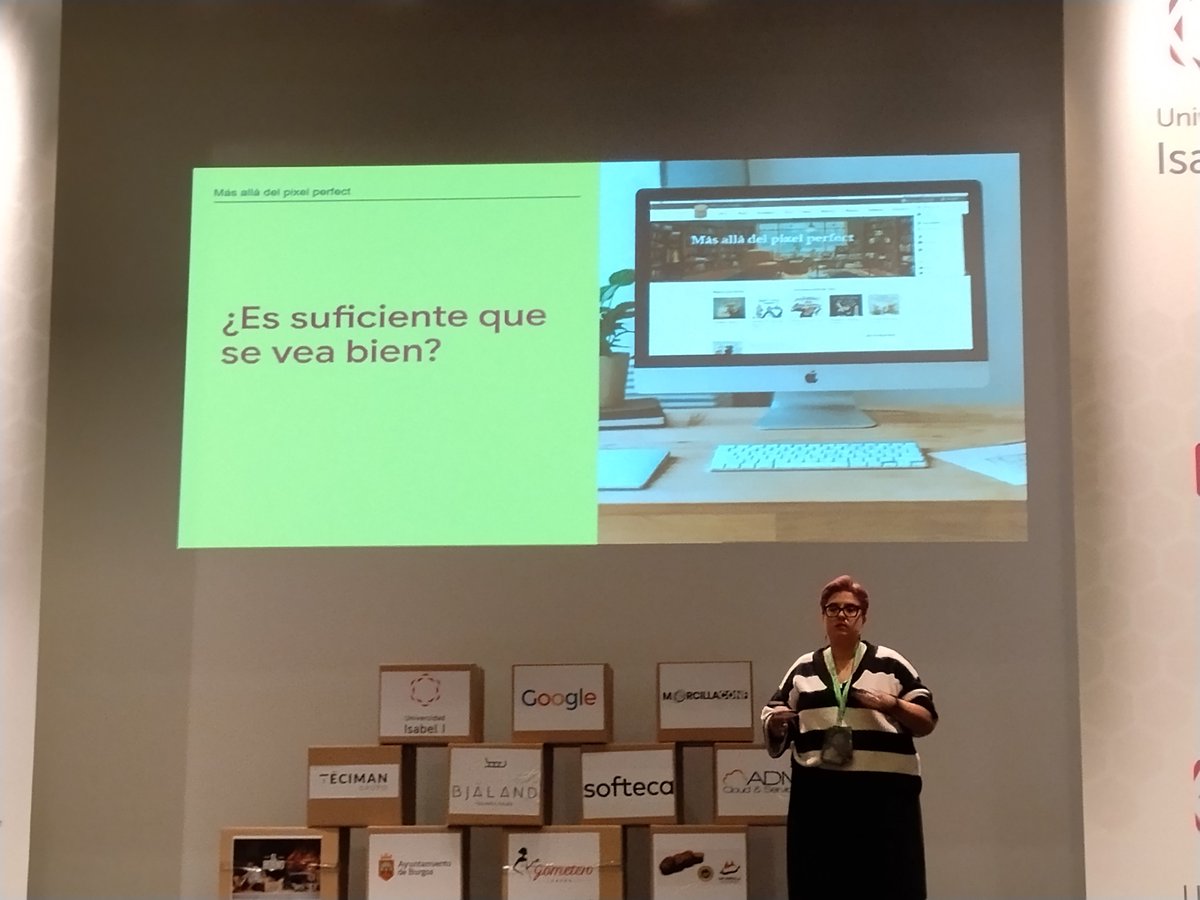 jozeLuis1's tweet photo. Cuidando el frontend en el #morcillaconf en la @ui1Universidad https://t.co/UWiQCVRjug