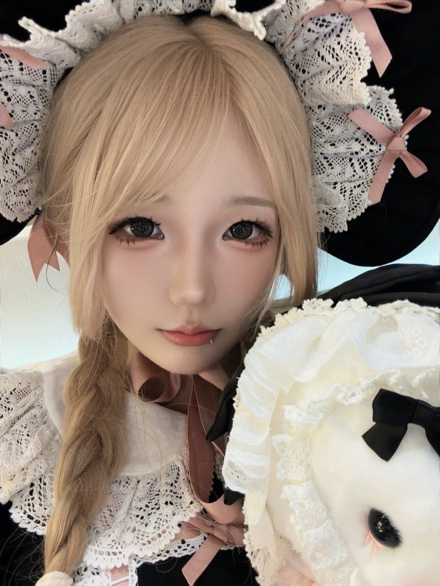 Daidainiiii's tweet photo. 哥斯拉大战小猫 #妹1 #4i https://t.co/9gv2wgEnO2