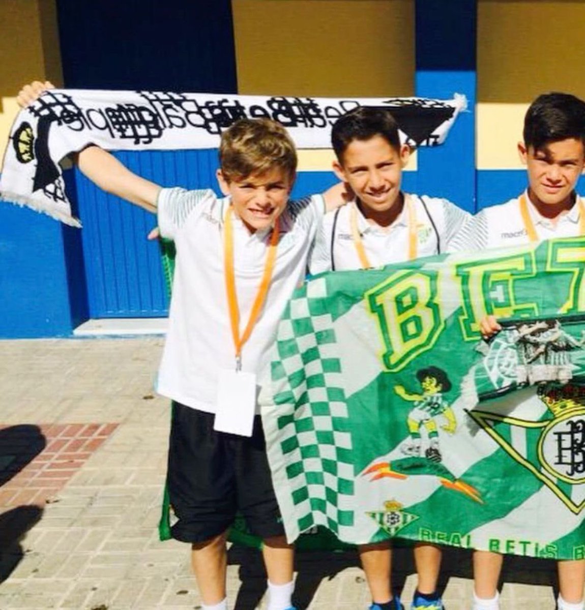 Gavi__ex's tweet photo. Today match : Real Betis 🥹💚 https://t.co/DMRCTHwupS