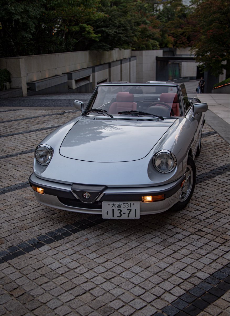 shibata_kota00's tweet photo. 石畳がお似合いで。
#エクシブ箱根離宮
#alfaromeospider
#アルファスパイダー https://t.co/nXgPNqUCZY