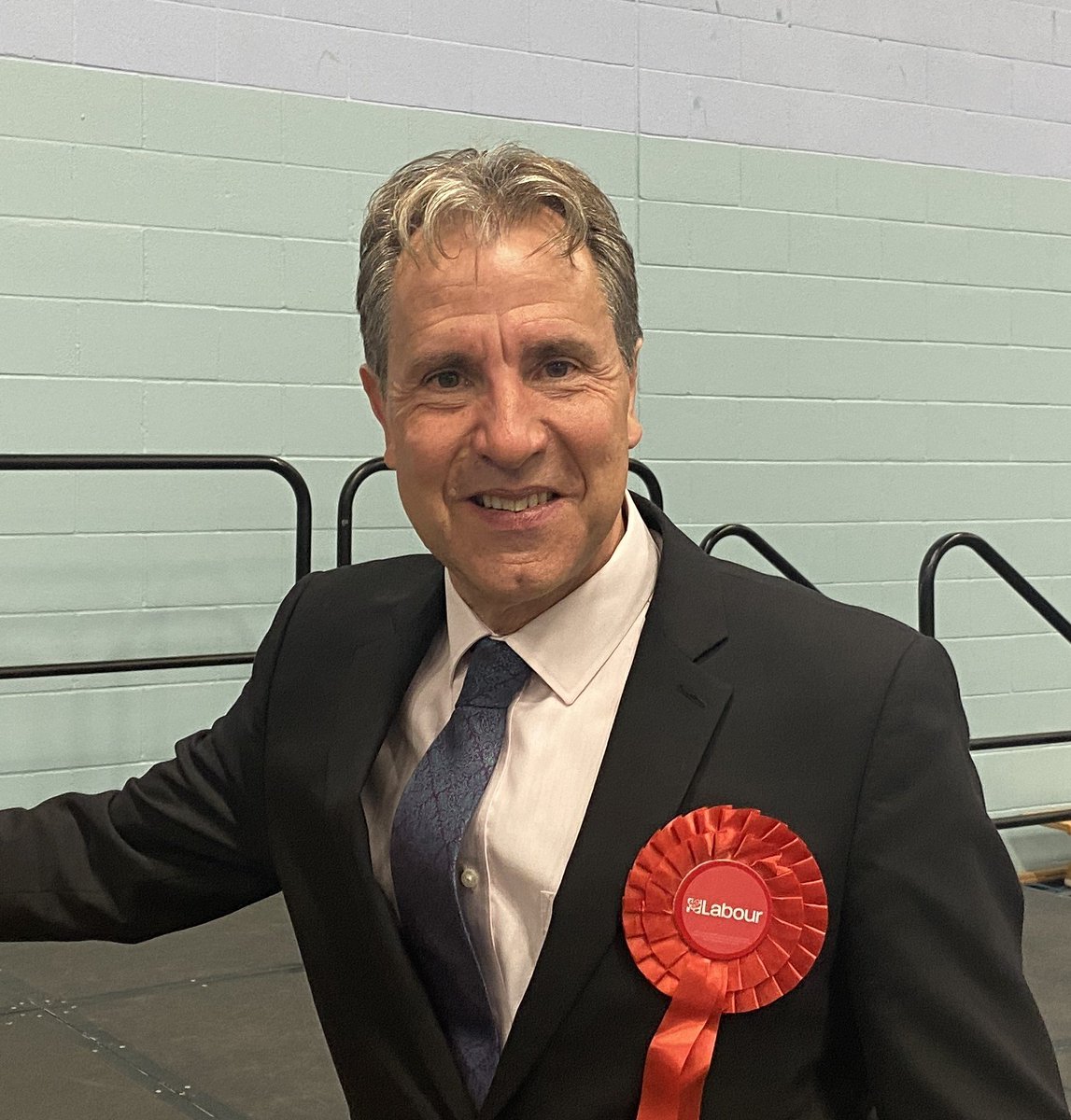 KeyworkerMan's tweet photo. Police have asked the CPS to authorise charges against suspended🥀Labour MP Dan Norris for sexual offences 😟 https://t.co/q4hjVmcu0O