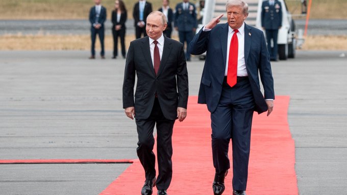 Anon54470532's tweet photo. Is U.S. abandoning Ukraine?
Trump waives duties up to 500 percent on Russian goods.
While limits Ukraine Satellite Access.
Is this for the mid terms or a real change of heart?
#PFLChicago
#NOLimitswithKeonho https://t.co/SmqFm40Yxt