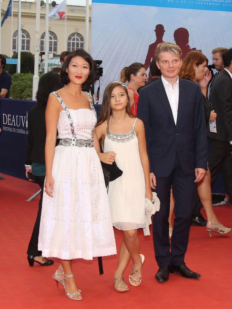 wmaf_couples's tweet photo. WMAF couple # 884 - Both French 🇫🇷
#wmaf #whitemaleasianfemale #interracial #interracialcouple #internationalcouple #afwm #wmaw #internationallove #whiteguysasiangirls #whiteguy #asiangirl #asiangirlwhiteguy #french #frenchguy #frenchman #frenchgirl #frenchwoman #asianfrench #fra https://t.co/Dbjan5NrvL