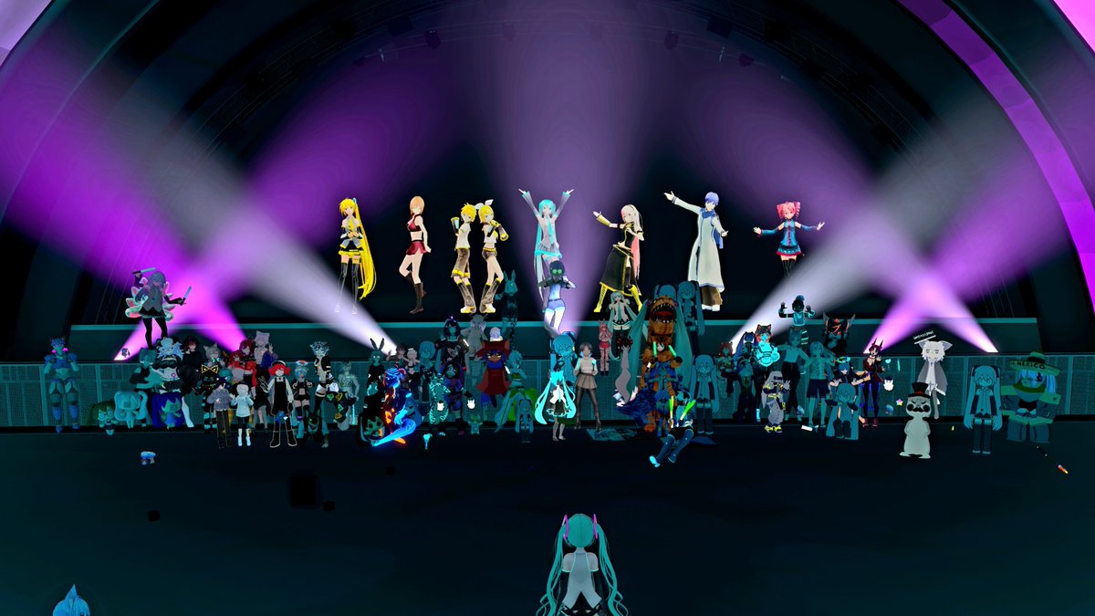 AstrixZVR's tweet photo. 🩵 #MikuExperience 🩵
@StudioJAW_X &amp; I were invited by a mutual friend of ours to join today's Miku Concert.

I had to uppies at 6am, but the songlist was very worth it. I was happy hearing songs from older games like PD F &amp; F 2nd. The medley sections were great 🎶

#vrchat https://t.co/i25j4T2AJk