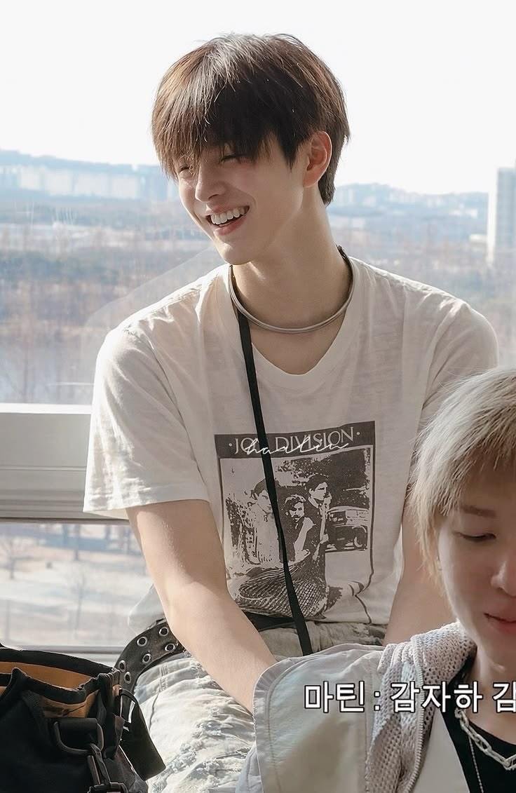 spiderman_vlt's tweet photo. @keonhosmile_vn A true 5TH GEN IT BOY keeps growing and inspiring others, and Keonho brings ACEKEON MAKNAE charm, HOGAN EFFECT, and happiness to IKEONIC.

KEONHO CAPTIVATES THE LENS

#NOLimitswithKeonho
#CORTIS_NOLFest2026
#KEONHO #건호 https://t.co/obHpmnDiSo