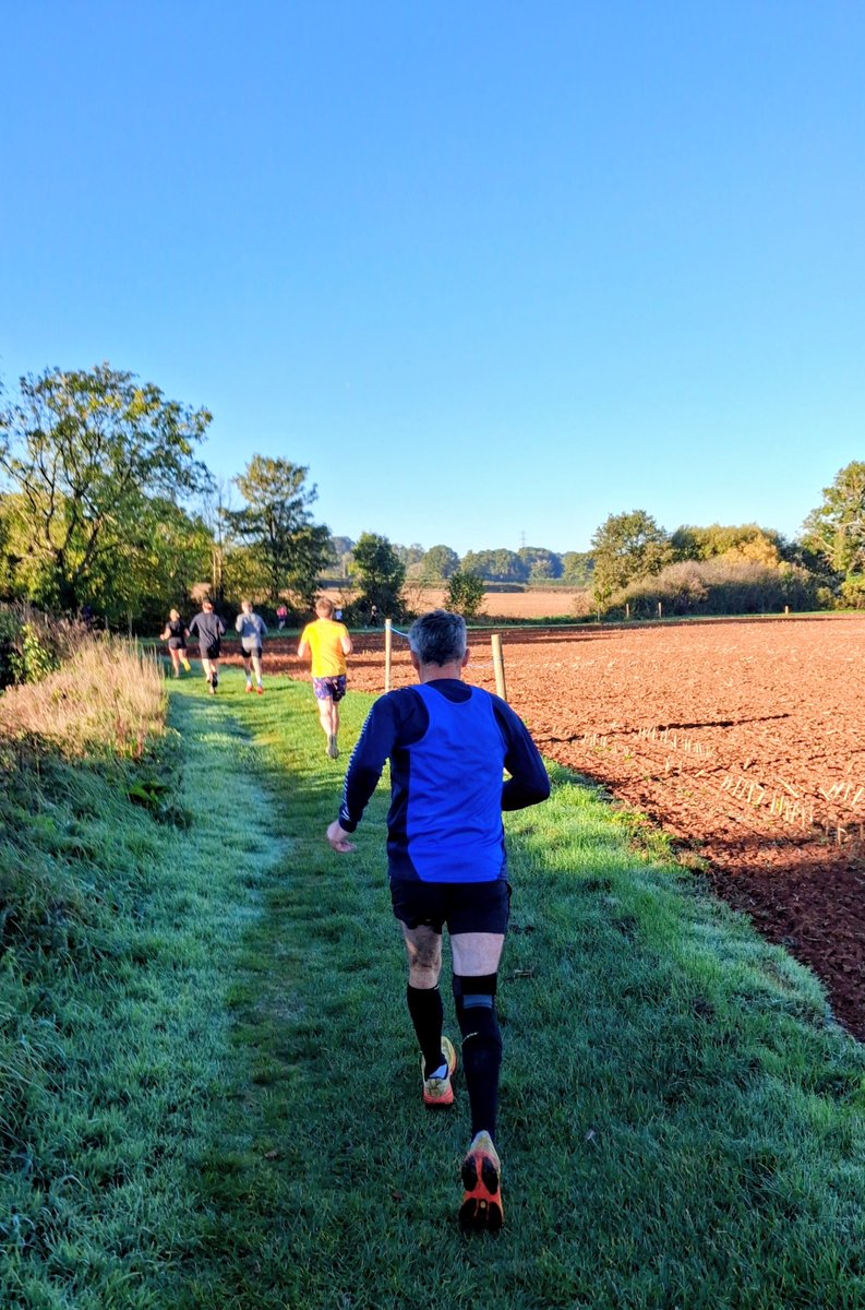 AdrianHarding99's tweet photo. Took advantage of the perfect conditions to tackle Greendale Farm Shop Parkrun. New course PB🎉 Won't get near that over winter, slipping and sliding in the mud.
Great course and venue.
#LoveParkrun https://t.co/r5vo23RItv