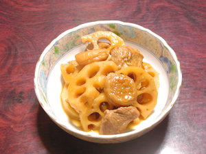 taiseido_ookawa's tweet photo. 秋は蓮根で体を労ろう
蓮根は脾胃のエネルギーや血液を補う
季節の変わり目は体調を崩しやすく、精神も不安定になりがち
加熱調理した蓮根は温性で心身を滋養
疲労回復、お肌の乾燥対策、胃腸虚弱の下痢や軟便対策に https://t.co/HEp20TyGPe