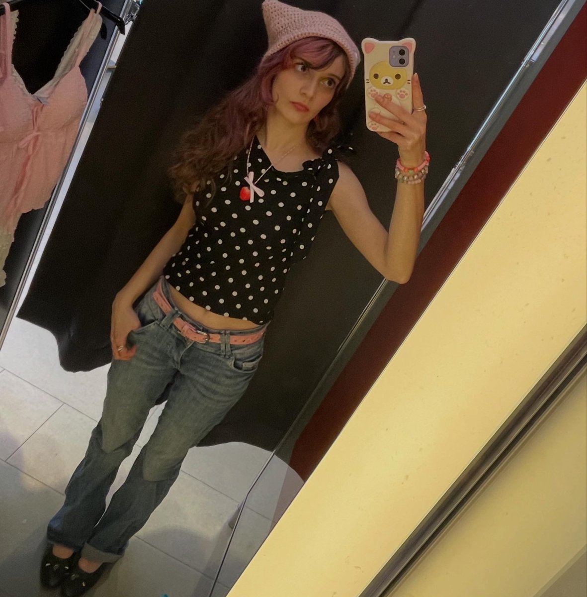 strawberryg1rlx's tweet photo. looking for moots :D
#moothunt〃・ #promotwt #studytwt #booktwt #animetwt 
- I’m laura
- 24
- bi
- literature student (master degree)
- i love manga/anime, books, fashion, movies <3
looking for friends, nothing nsfw https://t.co/oX23TrKzKa