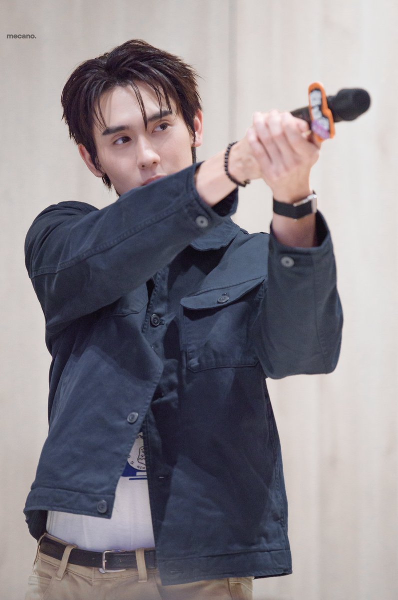 kncmegg's tweet photo. 🔫 ทุกกระทงลงว่าเธอทำตัวน่ารักเกินไป
ทุกคดีตีว่าเธอที่ทำให้ใจหวั่นไหว 💣💣

 FORCEBOOK LAG PRESS 
#LoversAndGangstersLive

 ‧₊˚ #kasibook •͈ᴗ•͈ @kasibook ˚₊ https://t.co/dd0ASM9Wv0