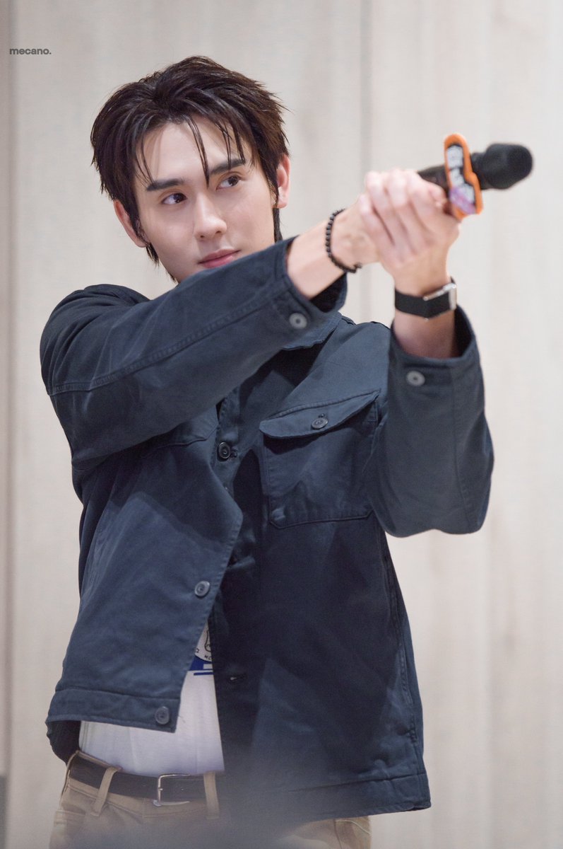 kncmegg's tweet photo. 🔫 ทุกกระทงลงว่าเธอทำตัวน่ารักเกินไป
ทุกคดีตีว่าเธอที่ทำให้ใจหวั่นไหว 💣💣

 FORCEBOOK LAG PRESS 
#LoversAndGangstersLive

 ‧₊˚ #kasibook •͈ᴗ•͈ @kasibook ˚₊ https://t.co/dd0ASM9Wv0