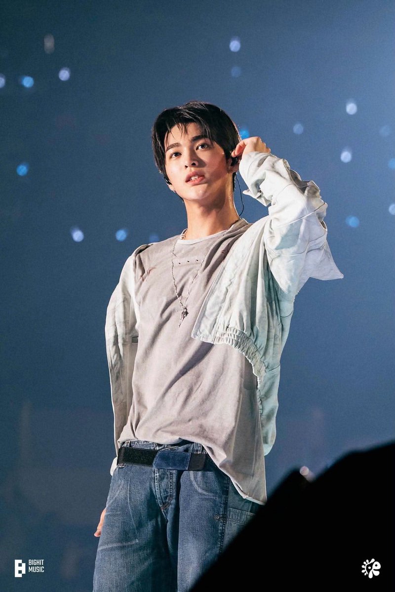 khkeoiu's tweet photo. @keonhosmile_vn Being a 5TH GEN IT BOY means standing out naturally, and Keonho proves it with ACEKEON MAKNAE charm, HOGAN EFFECT, and IKEONIC support.

KEONHO CAPTIVATES THE LENS

#NOLimitswithKeonho
#CORTIS_NOLFest2026
#KEONHO #건호 https://t.co/1nRNUN39v0