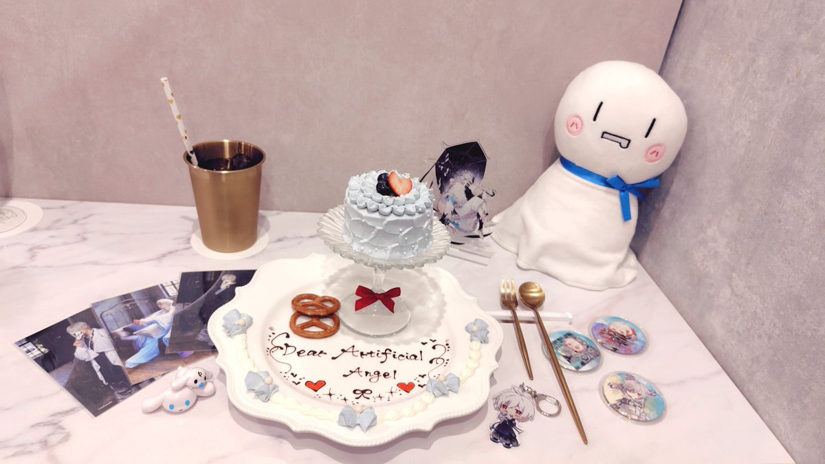 aokur0_step's tweet photo. 人の形をした天使さんへ🤍🪽
大好きなアルバム名からお借りしてお祝いしました。誕生日おめでとうございます！ 

 #まふまふ誕生祭2026 https://t.co/KocE7KiHBS