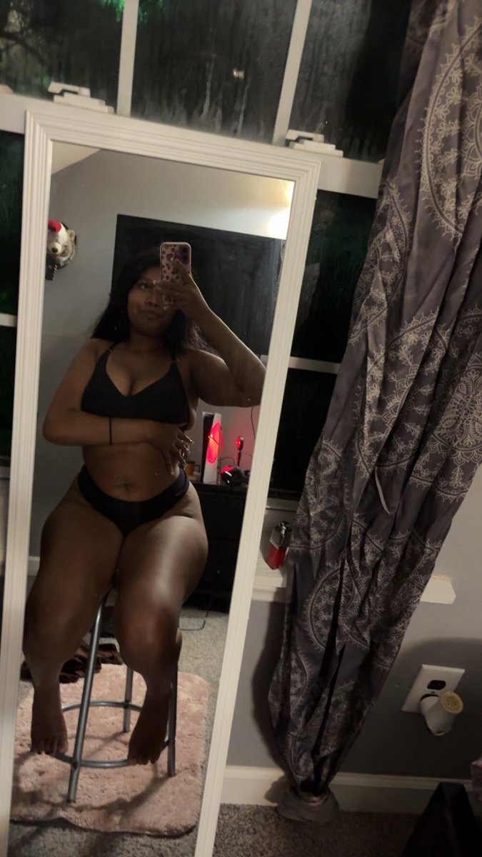 SamiyahSuarez3's tweet photo. Repost for mommy daddy #foryoupage #followmedada #foryou #blowup https://t.co/3SexMt1cMT