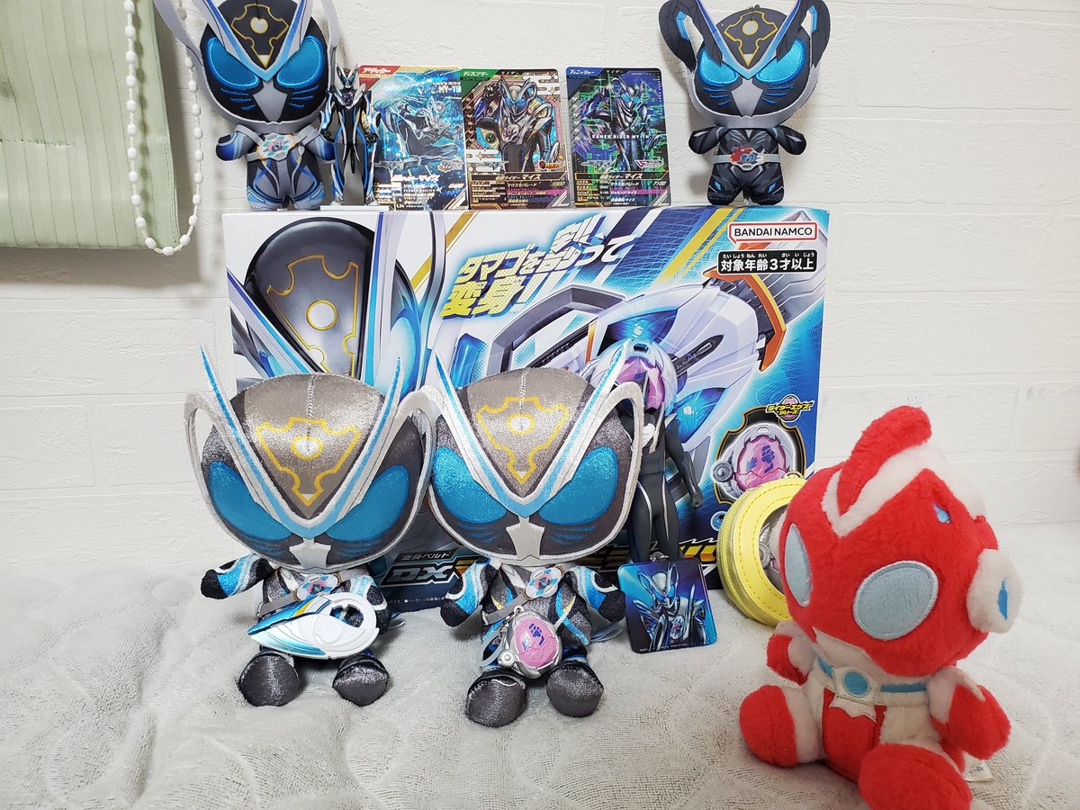 exaid_M's tweet photo. #M78ふわふわが集まるタグ
#ふわふわといっしょ 
ふわ🍅「またあのネズミのグッズ増えてるの！」

やぬしは好きなんだよ、ネズミさんが https://t.co/iqzWF4Zs07