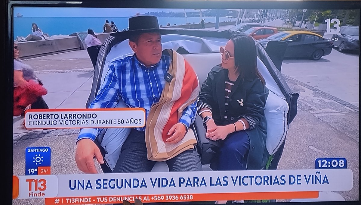 Agapestone's tweet photo. que bueno que vuelvan las victorias a Viña, me alegro por la gente que vive de ese turismo, pero sin caballos no tiene gracia‼️🤷🏼♂️ ... por qué no crear "pesebreras"en la zona para el descanso de los caballos y unir la tradición chilena, el campo y la ciudad ❓❓‼️🇨🇱 @t13 #T13Finde https://t.co/5Q5HD55CDQ