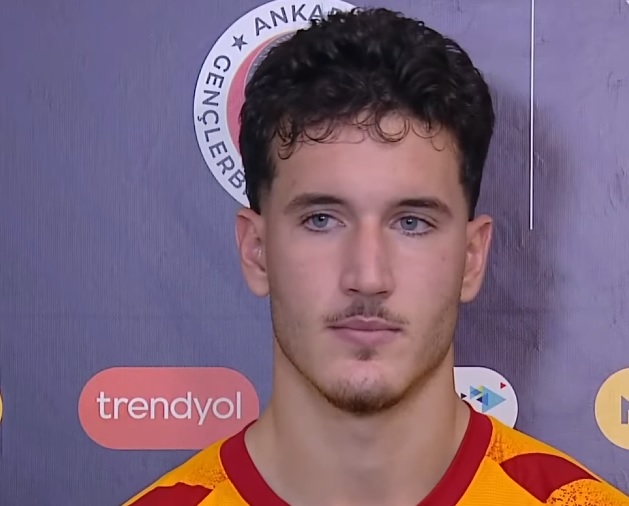 futbolarena's tweet photo. Deniz Gül: "Galatasaray'da olmak, mutluluktur." https://t.co/OwXh2ZlcQB