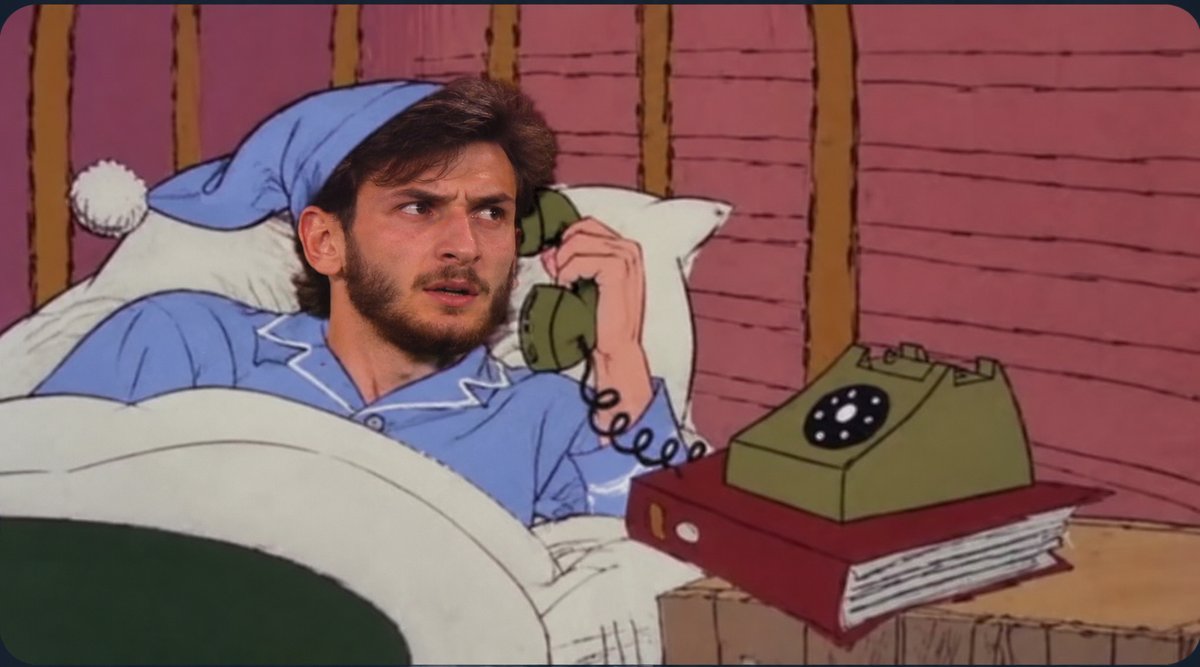 WinamaxSport's tweet photo. Quand la boîte d'intérim m'appelle pour jouer un match de Ligue 1 à 17h. https://t.co/izCghgjGyE