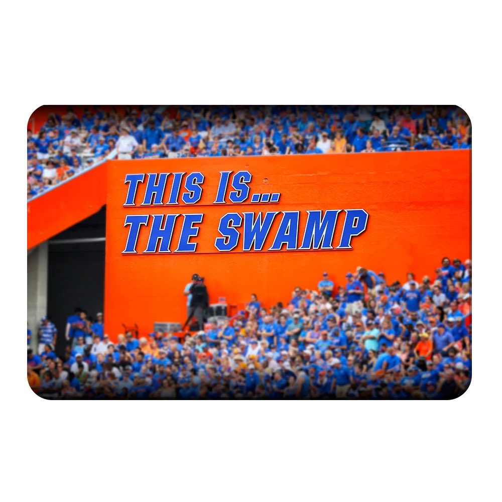 RankedPalm's tweet photo. Game Preview:
FLORIDA AT TEXAS
@GatorsFB | @TexasFootball

SCORE: TEXAS 28, FLORIDA 21
BEST BET: FLORIDA +11.5

Both of these teams are due for a bounce back game. Texas has been messy offensively but Florida is expected to give Tramell Jones Jr. his first career start with Aaron Philo dealing with a shoulder injury. Jadan Baugh has also been held to 72 rushing yards on 27 carries over the last two games….

That is a rough setup against a Texas front allowing only 2.8 yards per rush. Colin Simmons has 7.5 sacks over the last two games, and Florida cannot let its young quarterback live in obvious passing situations. The Longhorns protect Arch Manning better, lean on their defense but Florida tends to play better in the Swamp. Give me the Horns, but Florida keeps it close 

#CFB #CFBPicks #Gambling𝕏 #BettingX #SECFootball #TheSwamp