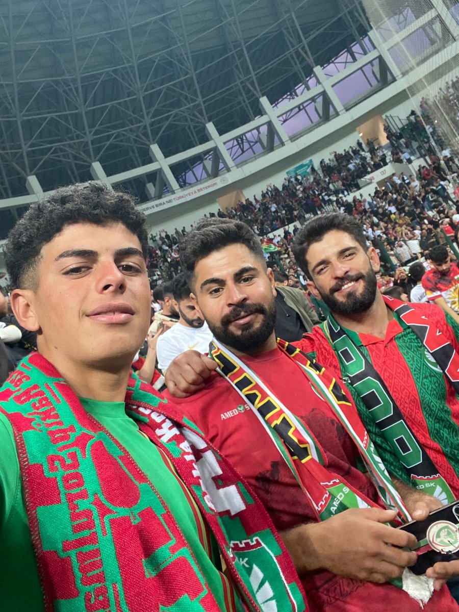 erkancbk2's tweet photo. Serkeftîn💚❤️ https://t.co/niI2gyOlxB