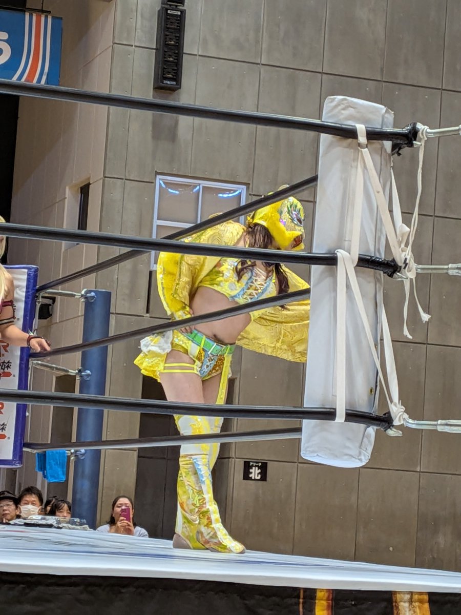 ryounchi0727's tweet photo. 2026.10.17 寒河江市市営体育館
キッちゃん入場🐯
#STARDOM
#NEOGENESIS
#SLK https://t.co/uW8dtMMOK9