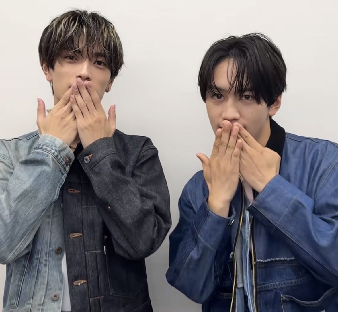 123123izu's tweet photo. #ViVi国宝級イケメンランキング  
ADULT💙#藤原丈一郎 
NOW💜   #高橋恭平
もうすぐ🗳️締切 https://t.co/GtIOGPt2XX