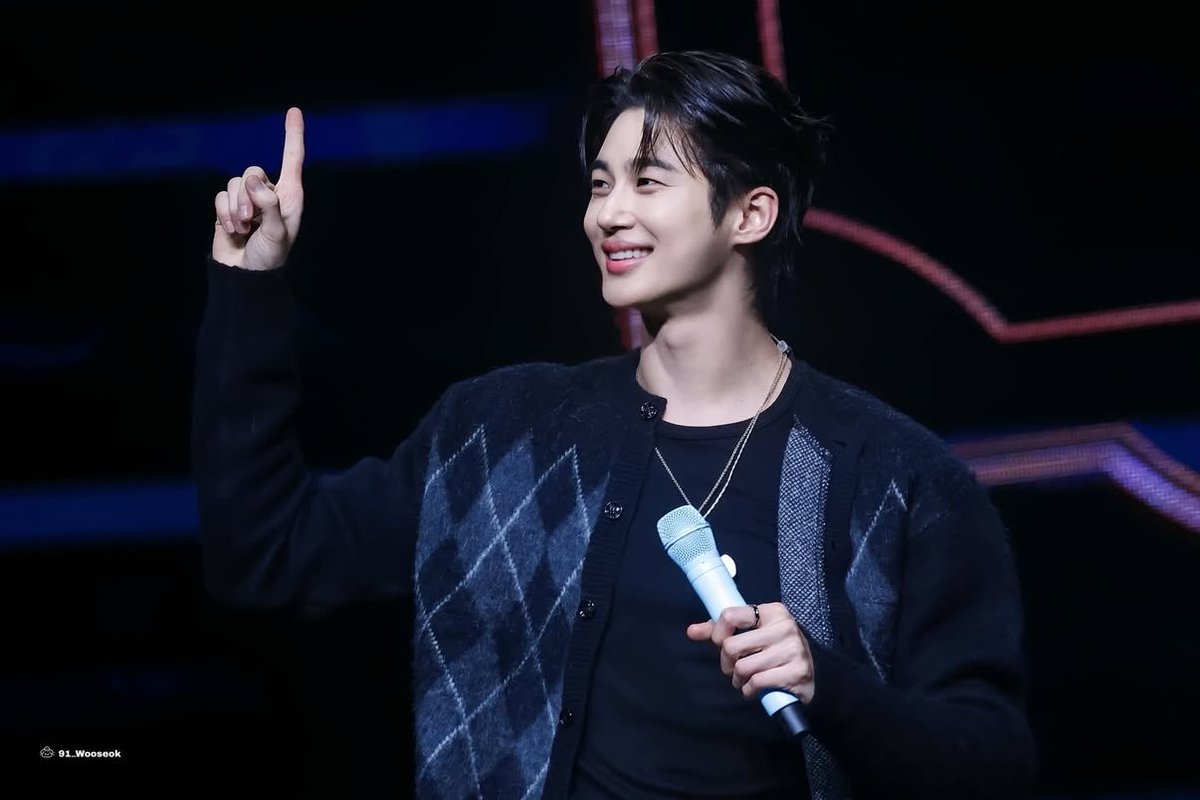 plv_210's tweet photo. 🥺🥹

https://t.co/pwv7r8FMsZ https://t.co/U1jSKXgfSc