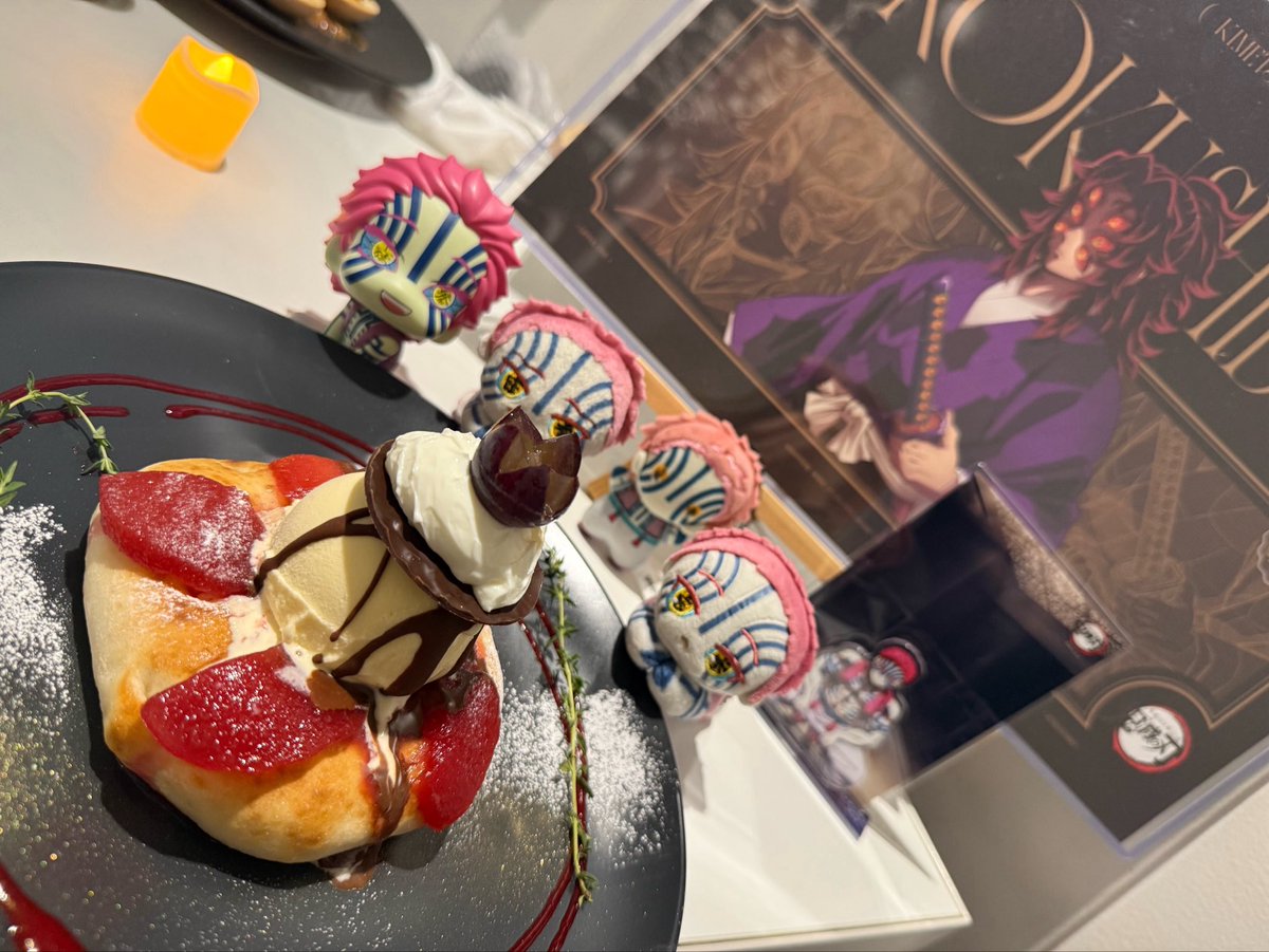 demiomu_'s tweet photo. 2026.10.17
ufotable DAINING HIROMA

空席取って仕事終わりに鬼襲来ダイニングに参加して来ました(ง ˙˘˙ )ว

ムーディな雰囲気が新鮮で心が踊った☺️ランチョンチャレンジは当たり前に失敗だったけど次こそは！の気持ちで応募します☺️今日も満腹☺️☺️ https://t.co/csneNnhrYj