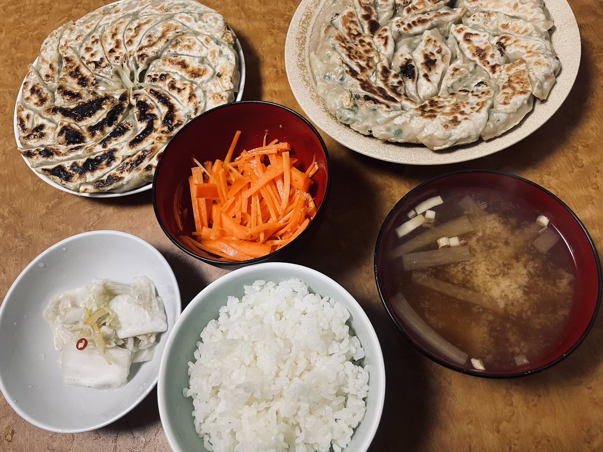 SEINA99183503's tweet photo. #はなのん見て見て 
晩飯 https://t.co/hGCO62o19f