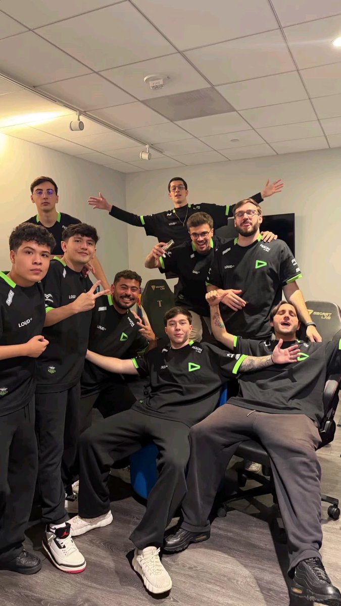 joh_22_'s tweet photo. @TeamVitalityVAL 💚💚💚✌️ https://t.co/deny2MUYfP