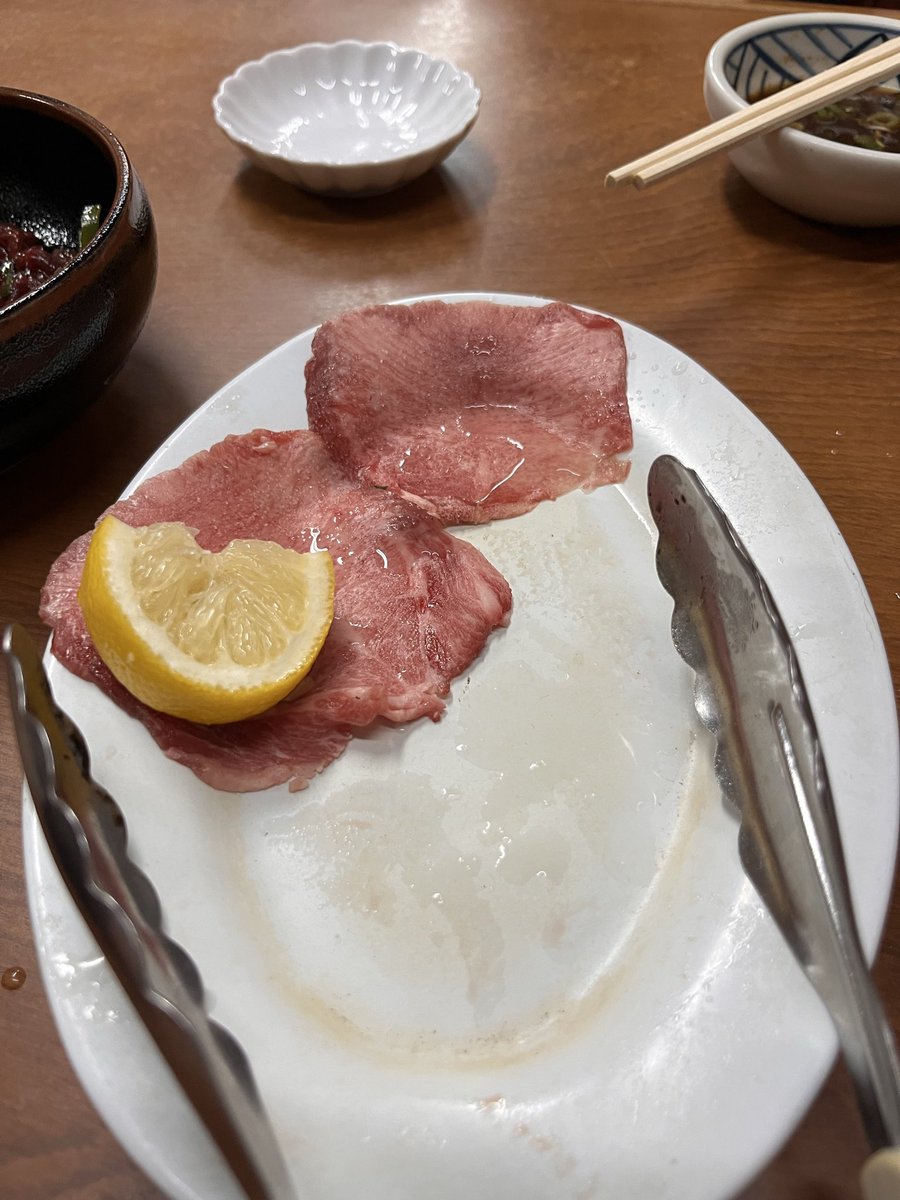 hacoxbaco's tweet photo. ご友人とバイオ➕飲み　一軒目に焼肉 https://t.co/uMA6hJHSw9