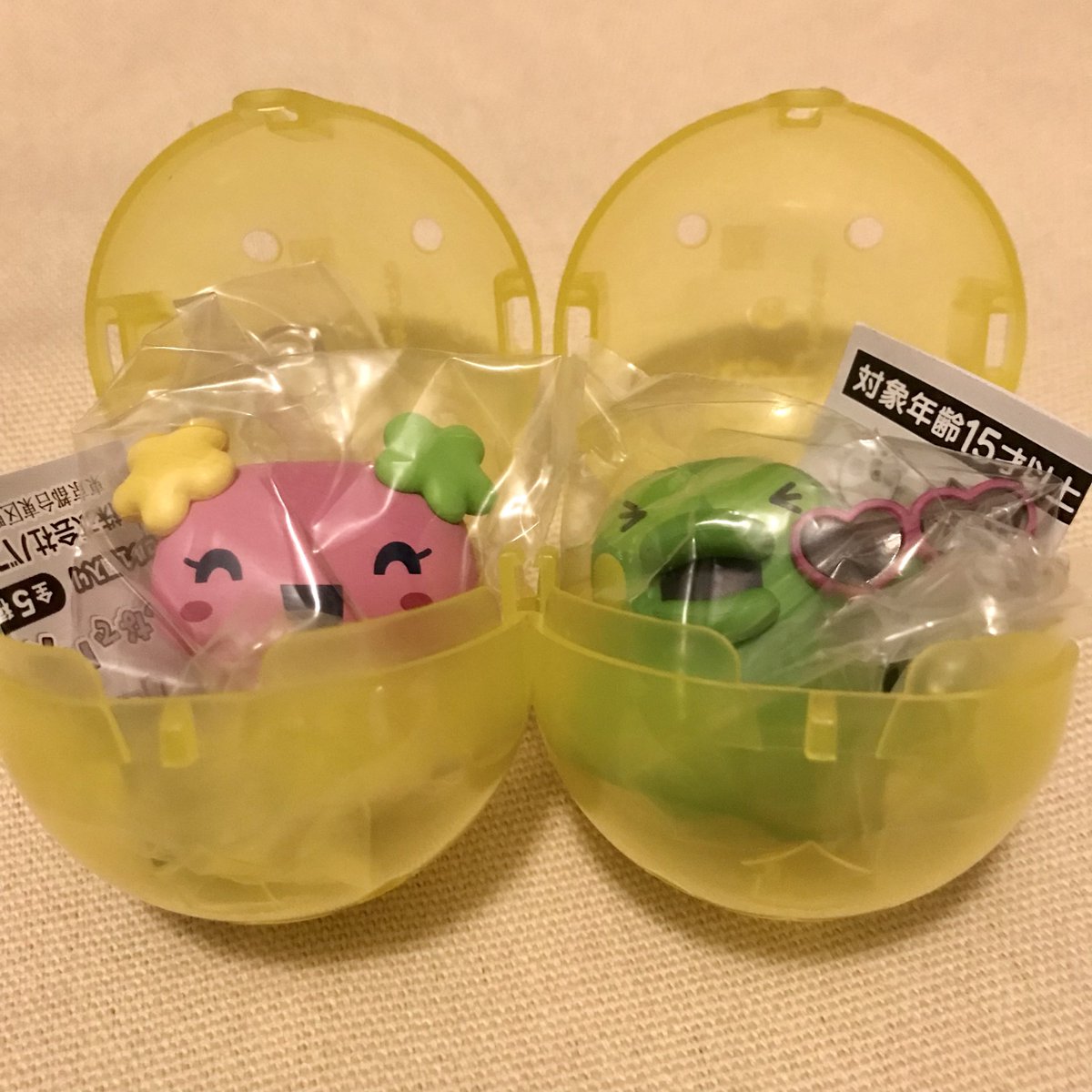 LaNoscean's tweet photo. 【交換】
たまごっち
みんなでバカンスフィギュア

【譲】
ふらわっち or くちぱっち

【求】
みみっち

郵送での交換希望です
よろしくお願いいたします☺️ https://t.co/Dq8dETSbLT