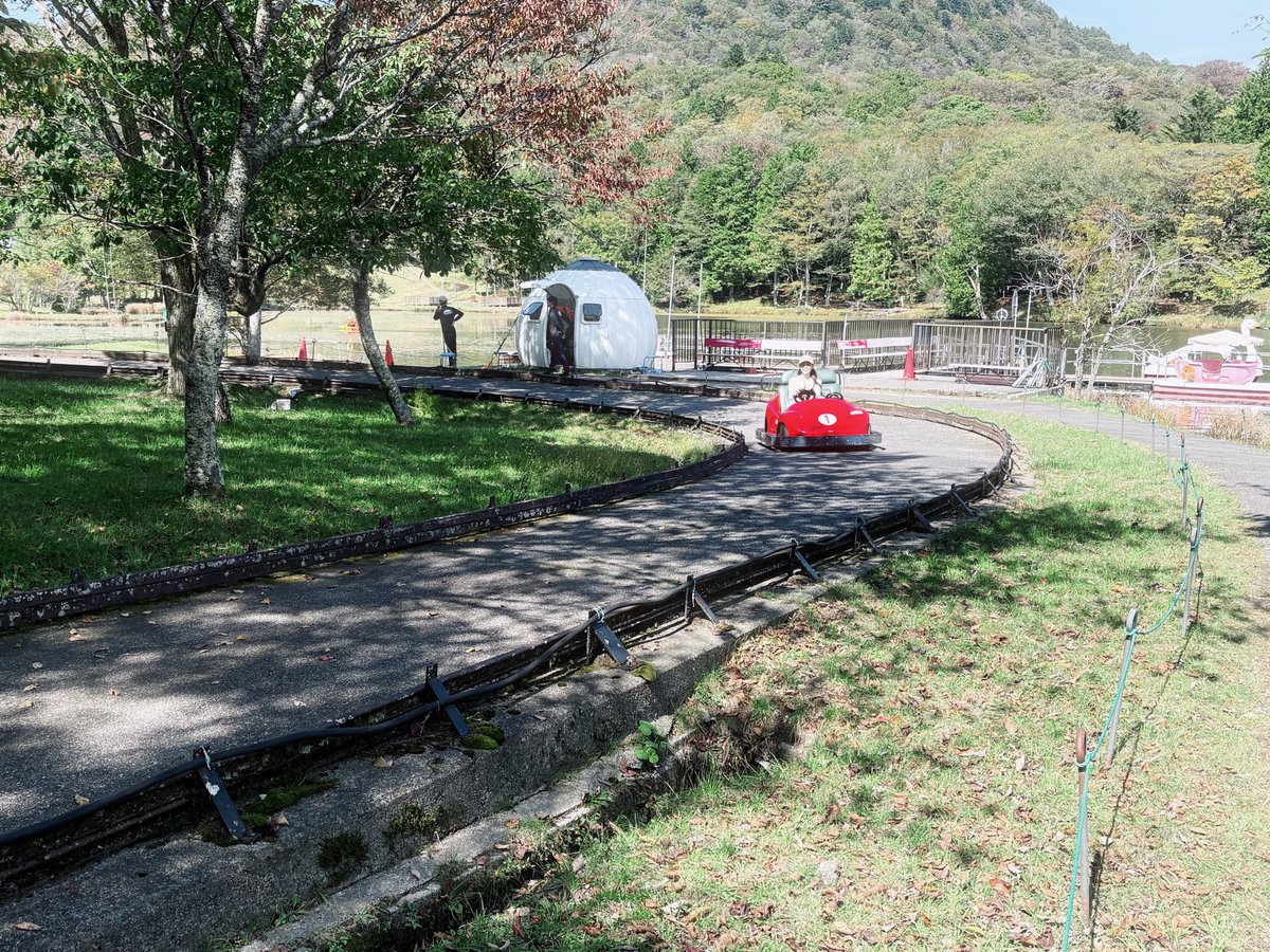 momoka_aohara's tweet photo. 秋のドライブに行ってきました🚗
茶臼山にて⛰️ https://t.co/FtDabYnI5R
