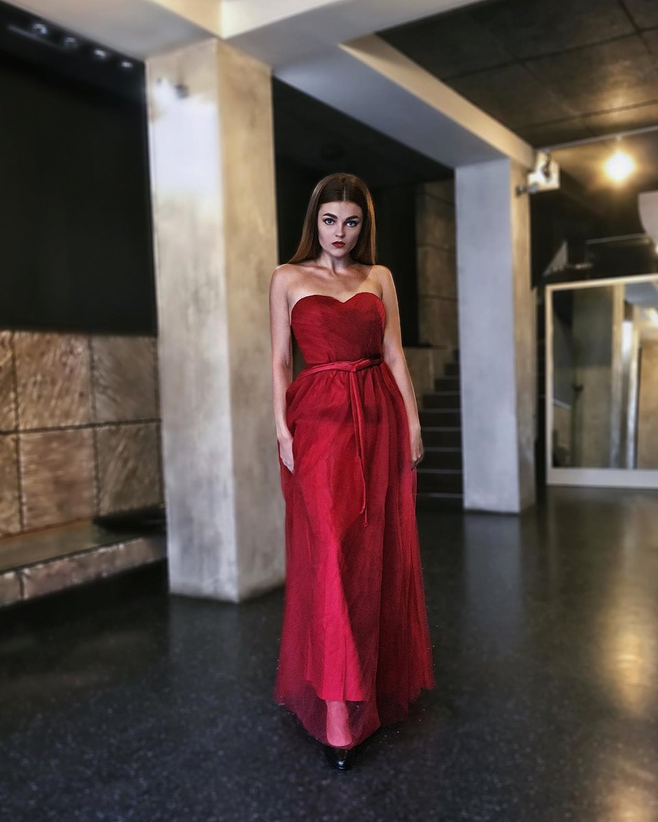 blunad's tweet photo. как Вам такой образ? Всегда считала, что красный цвет мне не идёт💃🏻
#helloworld #belsquare #minskgood #minskgram #инстаграмнедели #vscominsk #vscominskgram #summertime #belarusinsta #instaminsk #minskinsta #vscogirl #vsco #vscocamgram #minsktut https://t.co/lqoCRToike