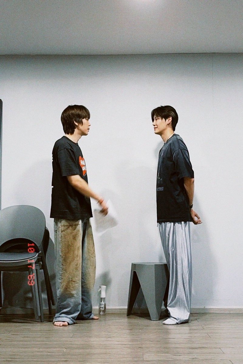 BP_PB_Py's tweet photo. From this image, you can get a sense of what Nile is about to say 😅😂
#PlanBtoU #BounPrem 
#bb0un #prem_space https://t.co/0cR3cCD7ld