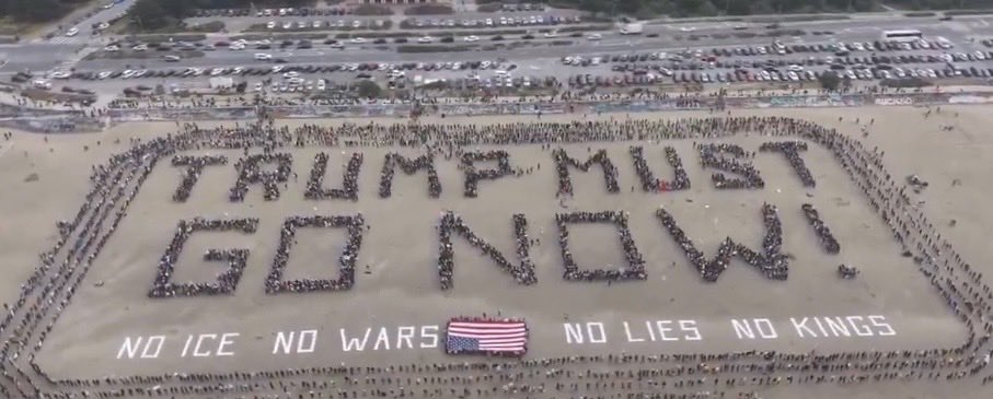 BrittanyinTexas's tweet photo. Let’s make sure America says it loud enough for the world to hear. No Kings. Vote Early! 🇺🇸 https://t.co/4vcJZaufoW