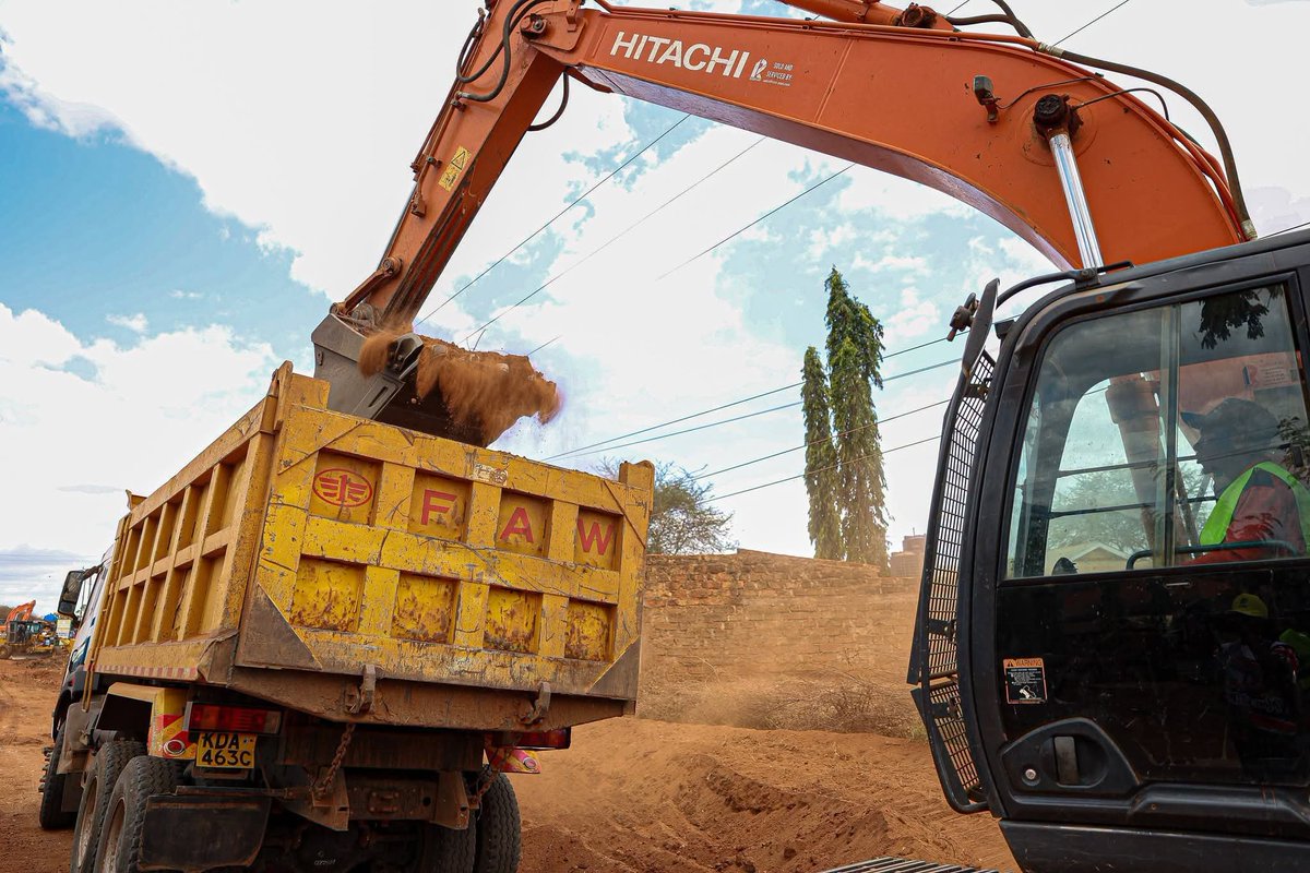 _KithureKindiki's tweet photo. MARIMANTI, THARAKA CONSTITUENCY, THARAKA NITHI COUNTY, KENYA 

SATURDAY, OCTOBER 17, 2026

Launched construction of the 24 kilometer Marimanti- Kibung’a- Makandune- Mukuuni/ Gacibi road that connects Tharaka and Imenti Central Constituencies.

Directed relevant authorities to ensure construction is done from both the Marimanti and Mukuuni sides to ensure equity and better management of the project.

The Government has released 6 billion shillings for tarmacking an additional 90 kilometres roads in Tharaka Constituency.