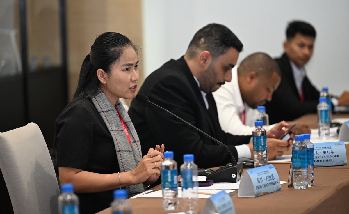 HereIsNanjing's tweet photo. 📰 How can journalists adapt to AI-driven media change?
On Oct. 16, journalists from 13 countries discussed AI, professional skills, fact-checking and digital verification at the 2026 Belt and Road Journalists Forum in Nanjing.
#Journalism #Nanjing #lensonjiangsu https://t.co/9stjqt4meP