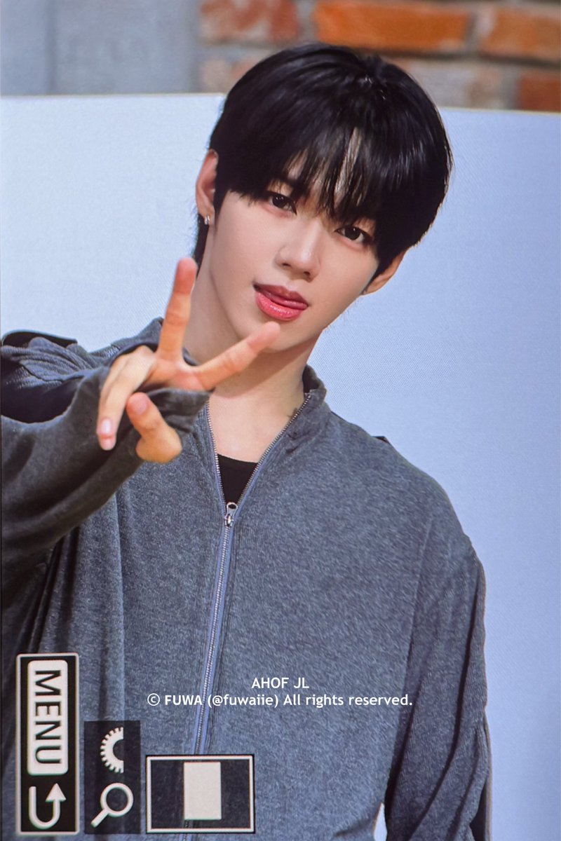 fuwaiie's tweet photo. 261017

#AHOF #아홉                               
#JL #제이엘 https://t.co/a9Kt3kMEz3